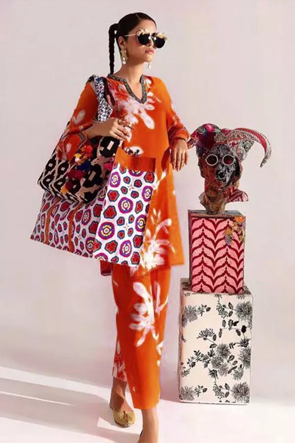 DF-V232G: Sana Safinaz 3Pc Printed Karandi Dress