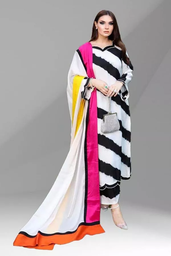 DF-MB10: Maria.B 3Pc Printed Karandi Dress