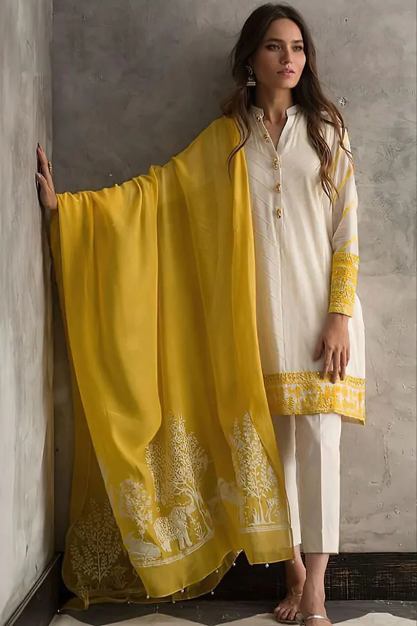DF-1816: Zara Shahjahan 3Pc Embroidered Dhanak Dress